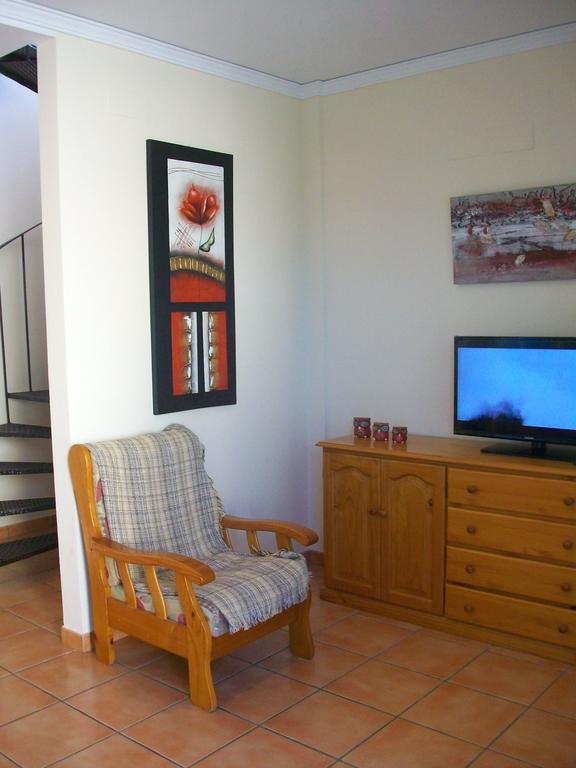 Apartamentos Par Tres - Oliva Nova 部屋 写真