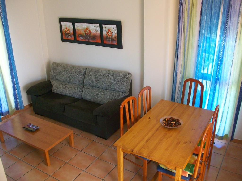 Apartamentos Par Tres - Oliva Nova エクステリア 写真